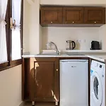 شقة To Rodi